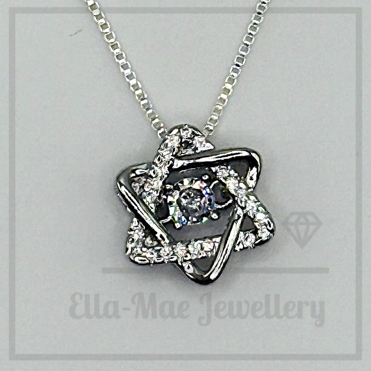 Dancing Crystal Twinkling Star Pendant Necklace