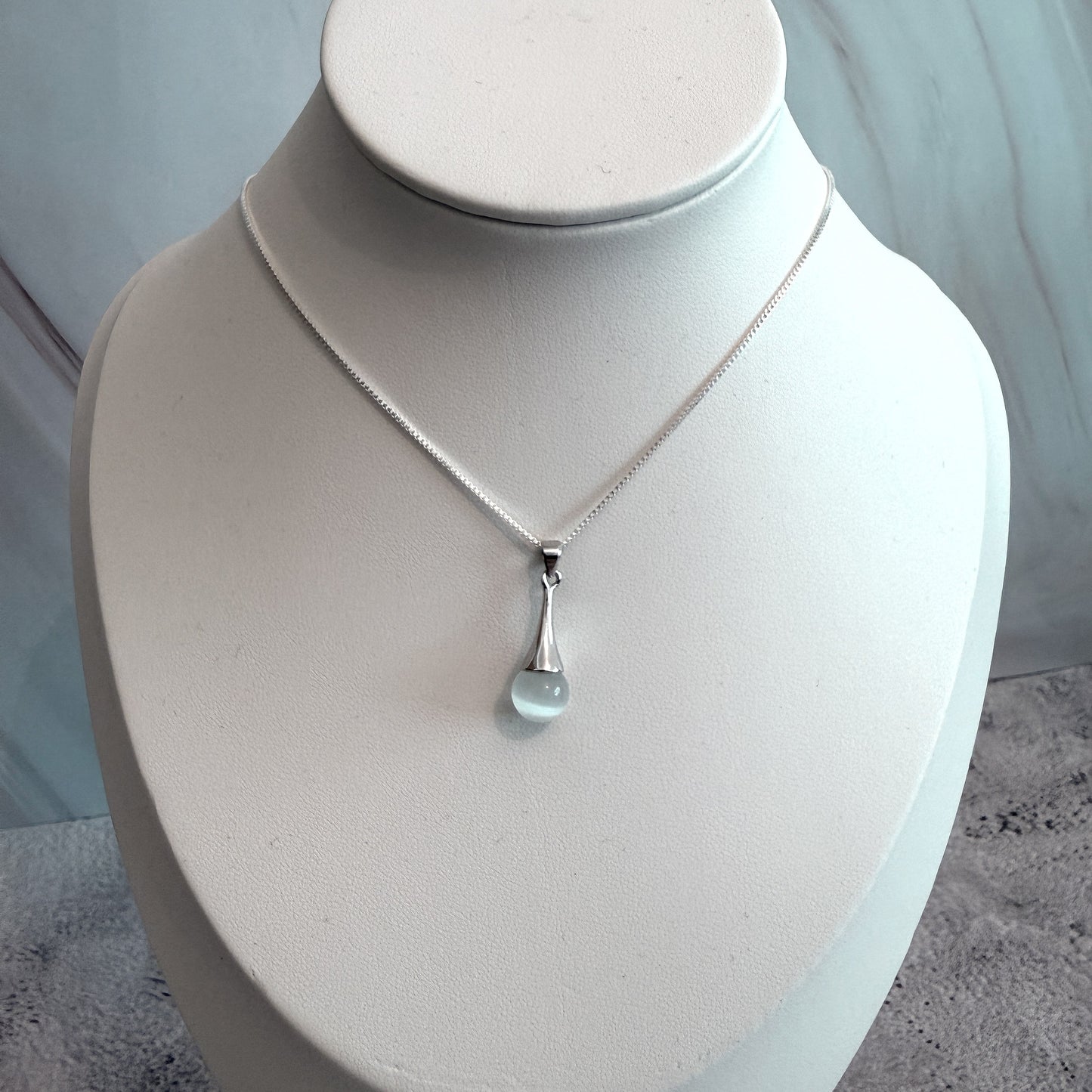 Luna Moonstone Pendant Necklace on bust