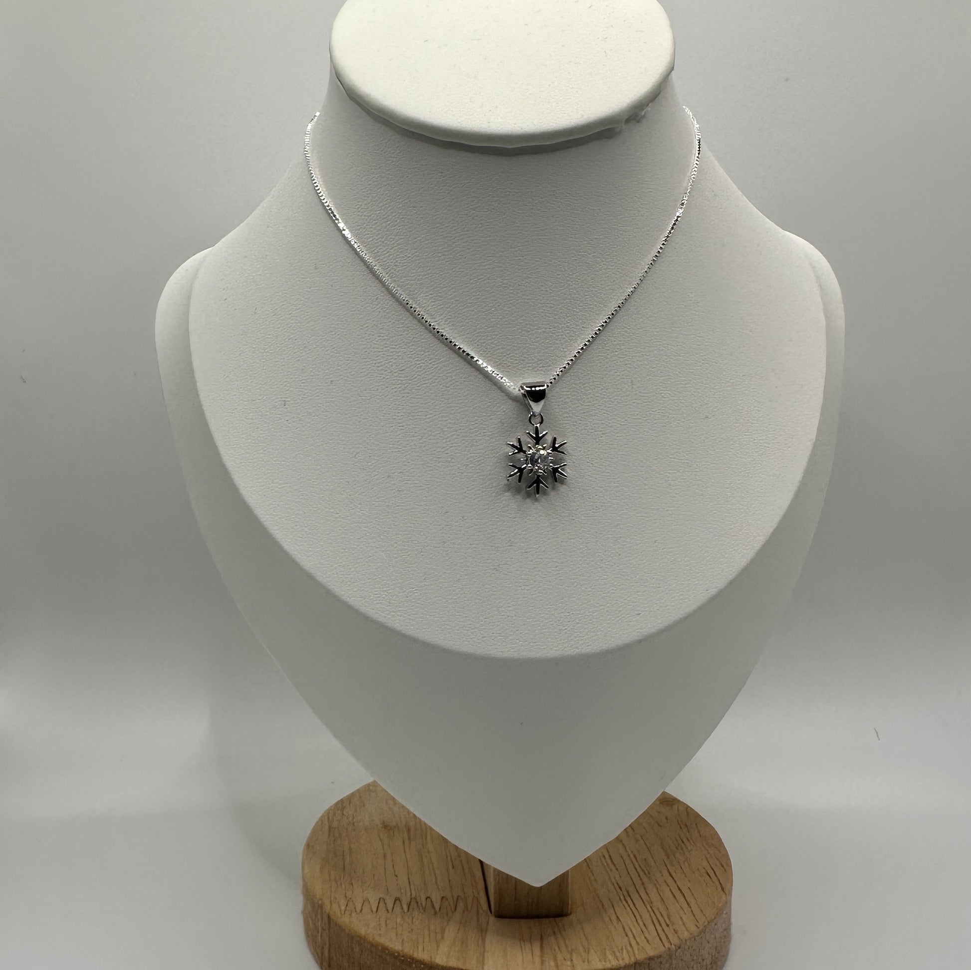 Silver Snowflake Necklace 